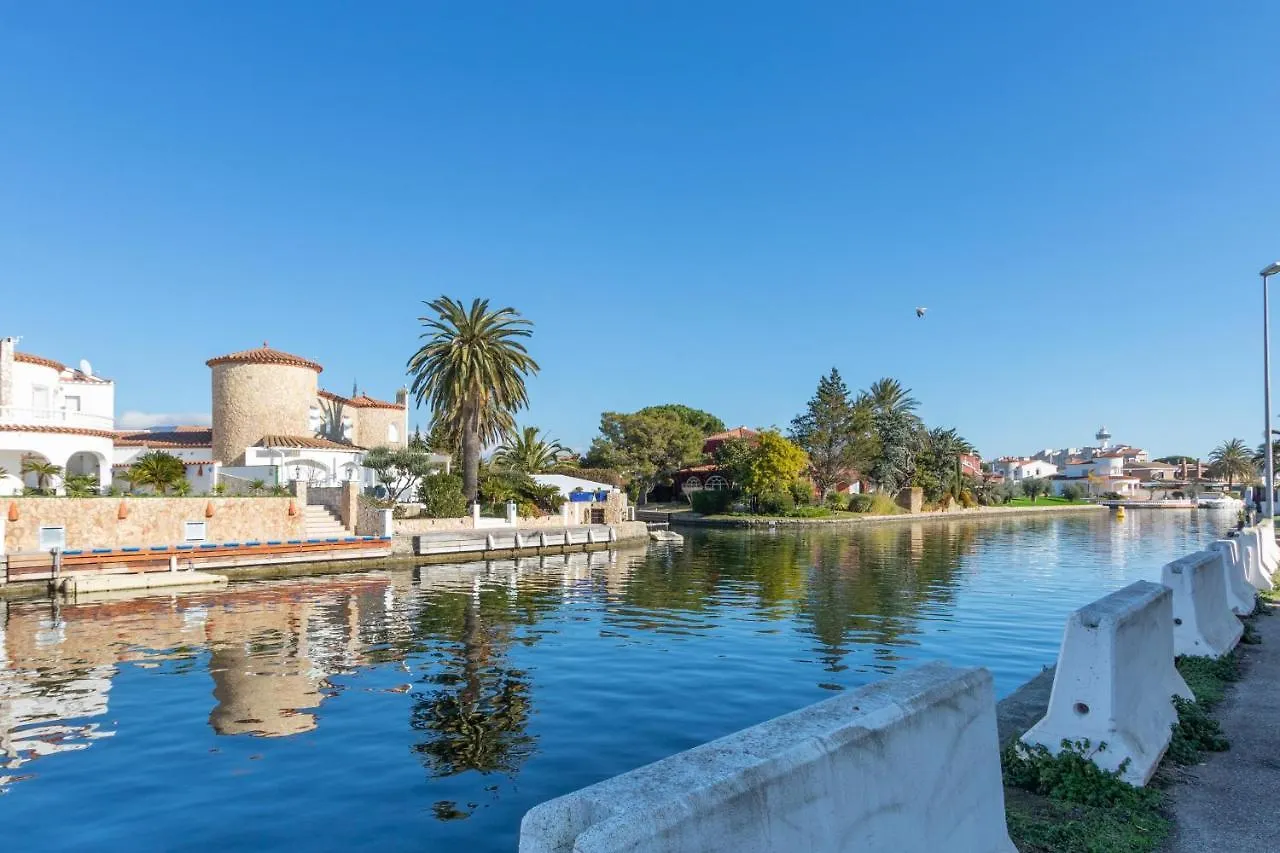 Appartement Empurialola - Precioso Apartamento Vistas A Los Canales En Empuriabrava- 146 Spanje